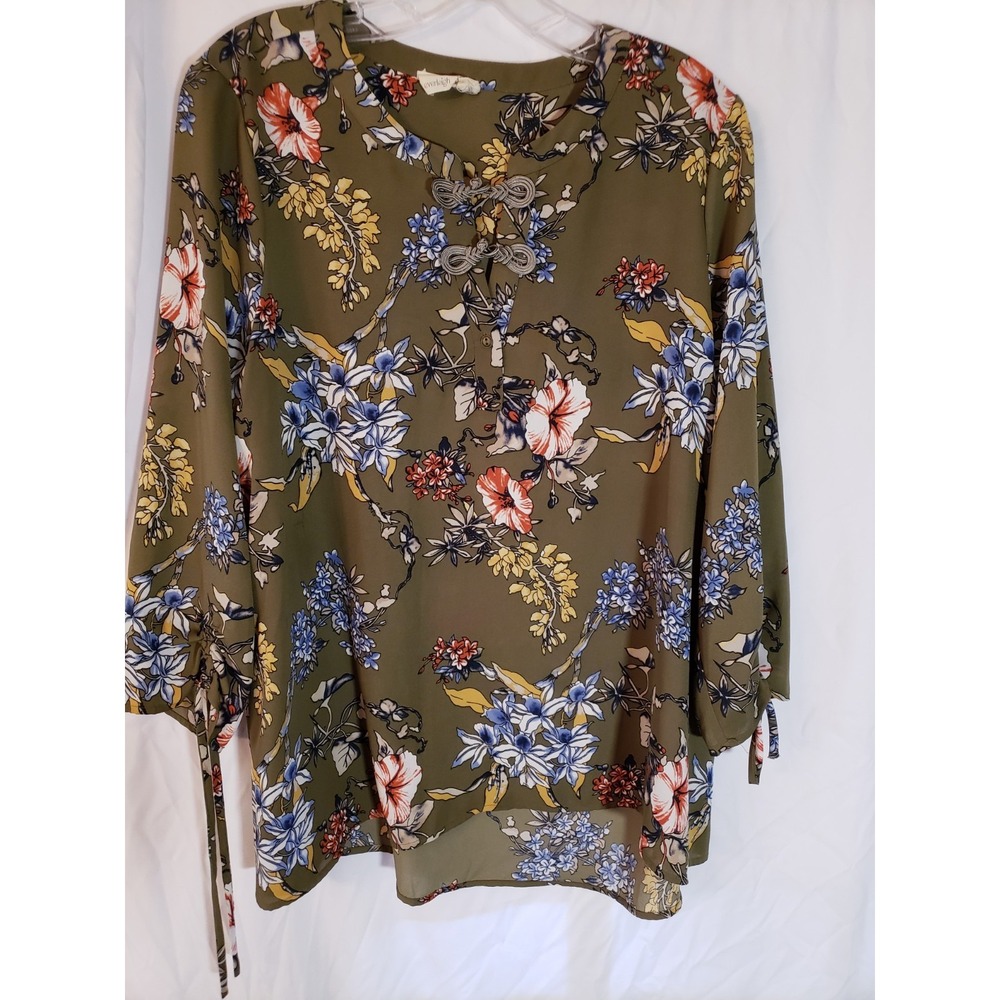 Women's Everleigh Green Floral Long Sleeve Blouse Size M